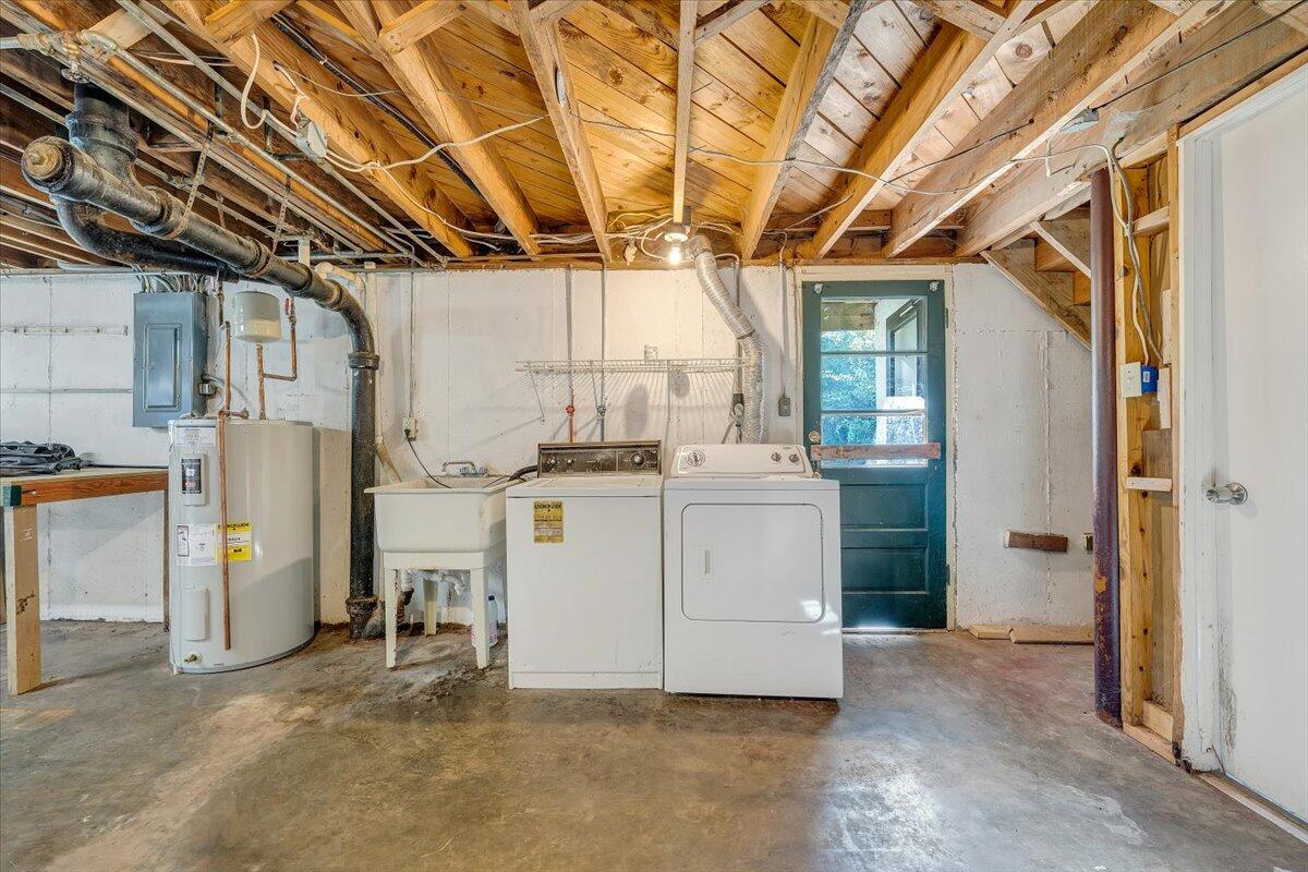 1926 Langdon Road Southwest Roanoke, VA 24015 - Photo 15 of 20 14-MIB09905