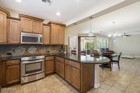 $465,000 | 557 East Laddoos Avenue, San Tan Valley, AZ 85140