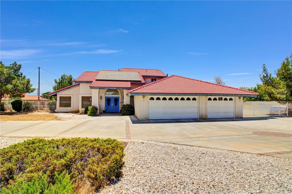 16410 Wintun Road Apple Valley, CA 92307 - Photo 3 of 69