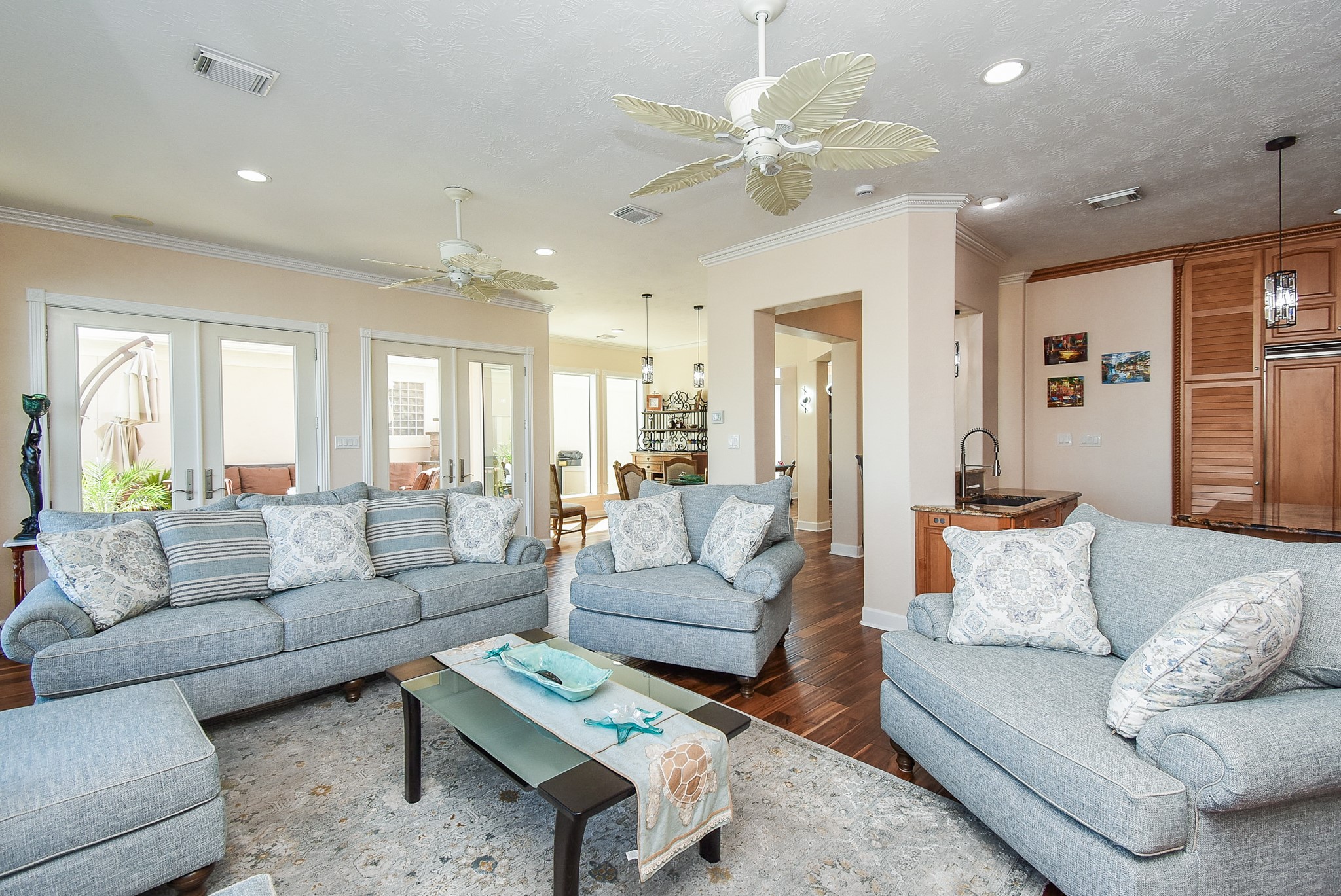 313 Harborside Circle Kemah, TX 77565 - Photo 7 of 35 a living room with furniture and a large window