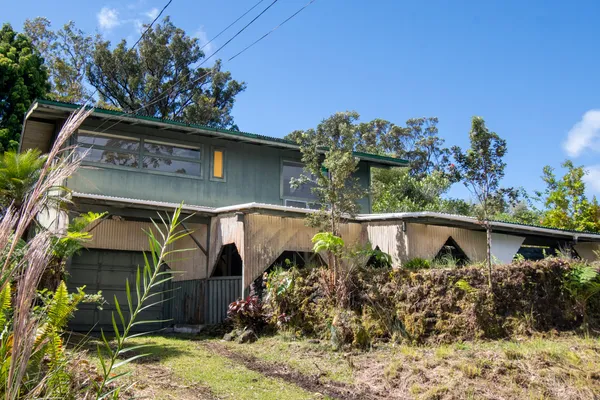 $225,000 | 18-4107 Hohiu Street, Mountain View, HI 96771