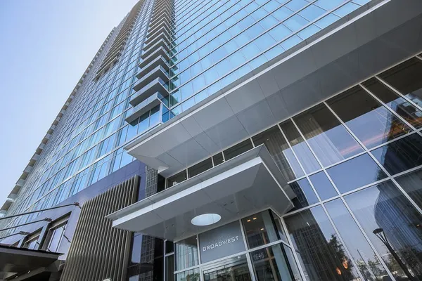 $5,850 | 1616 West End Avenue, Unit 2706, Nashville, TN 37203