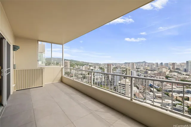 a view of terrace with city view