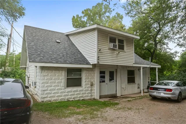 $235,000 | 701 A B C Broad Street, Warrensburg, MO 64093
