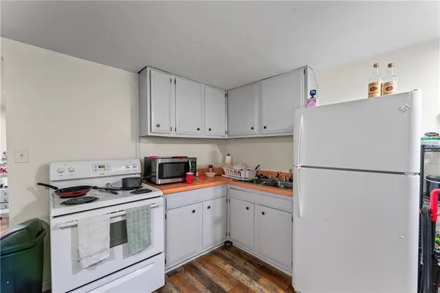 $235,000 | 701 A B C Broad Street, Warrensburg, MO 64093