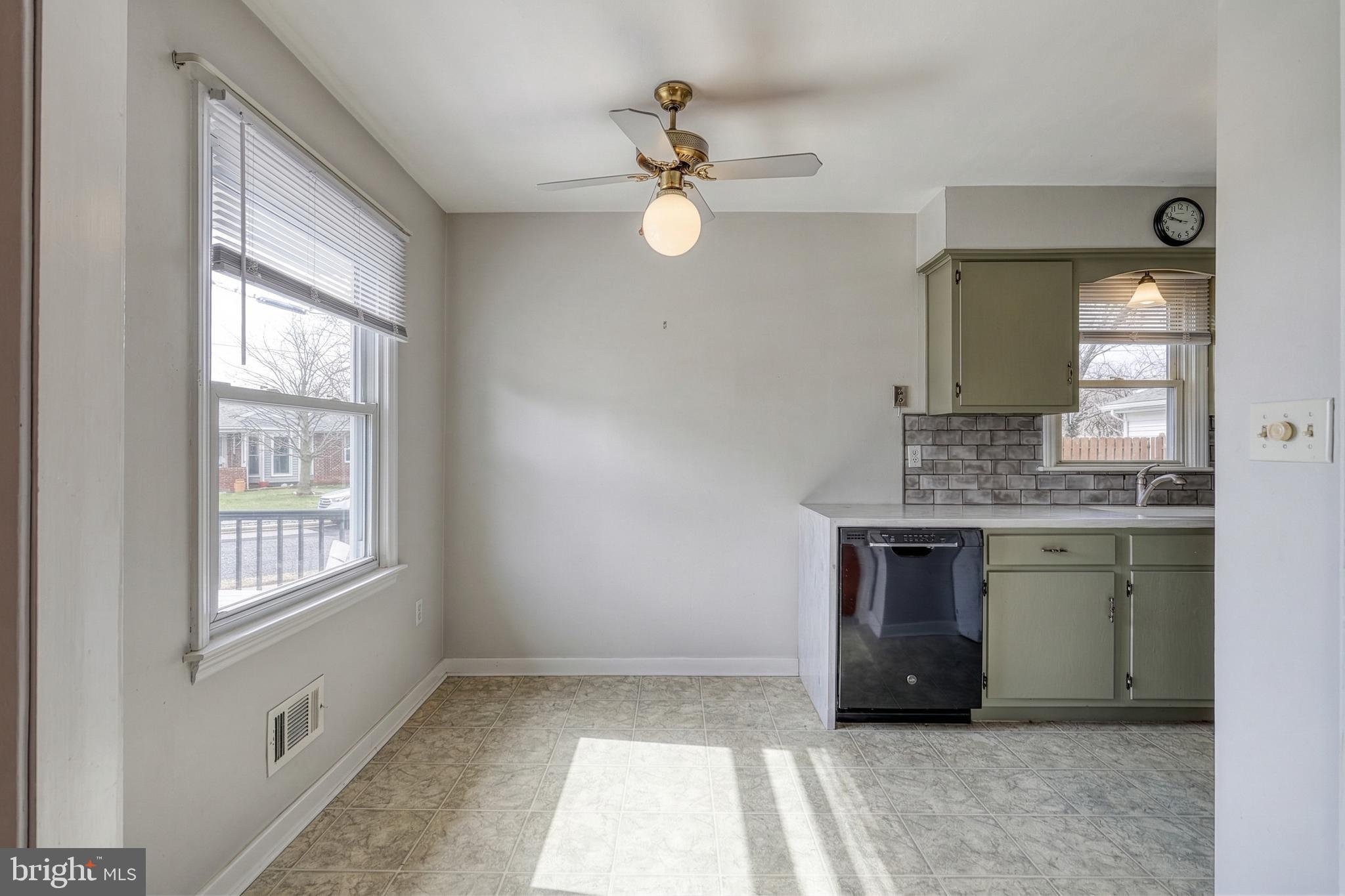 30 Lincoln Drive Hanover, PA 17331 - Photo 17 of 74