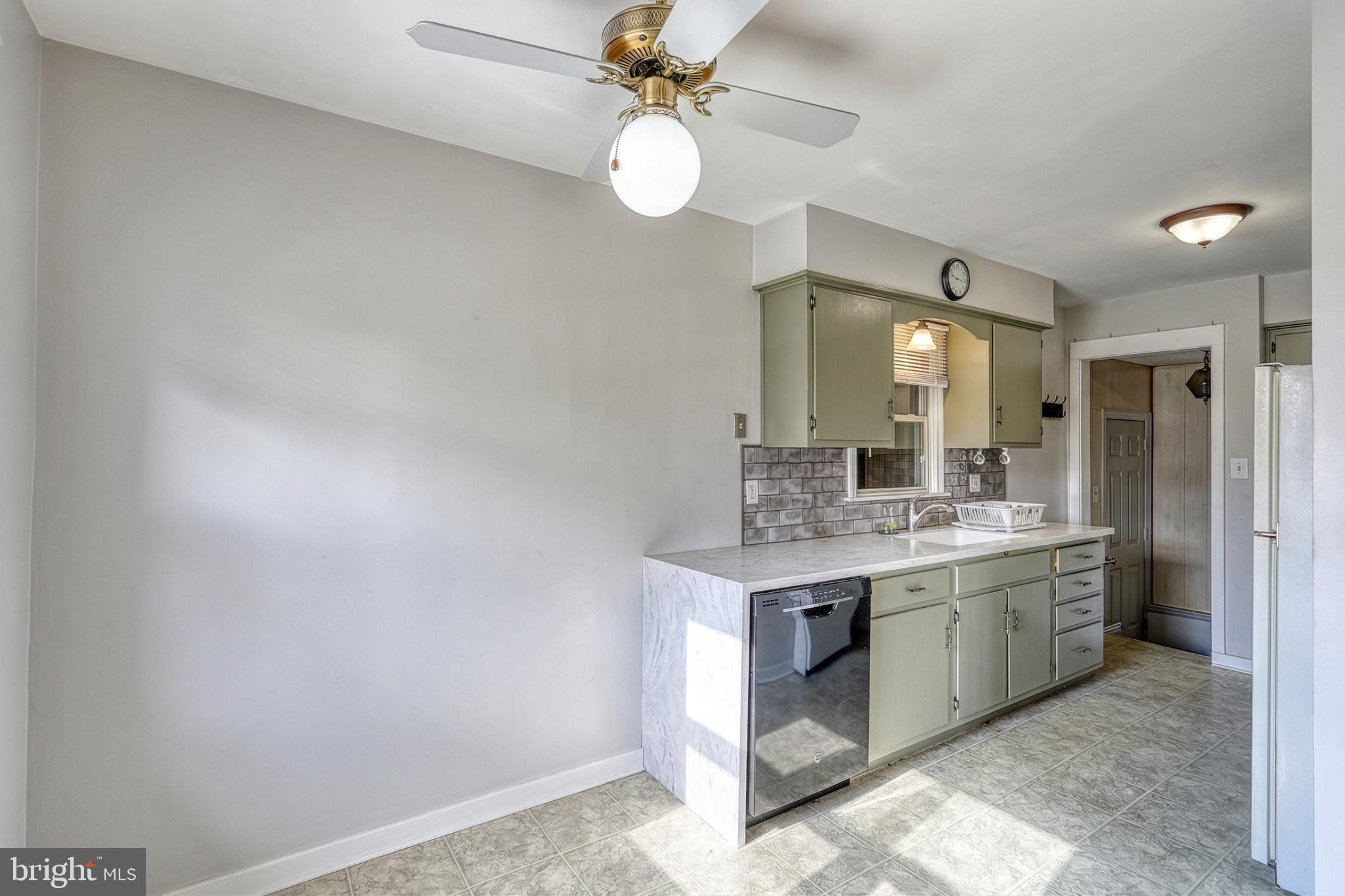 30 Lincoln Drive Hanover, PA 17331 - Photo 23 of 74 a bathroom with a double vanity sink and a mirror