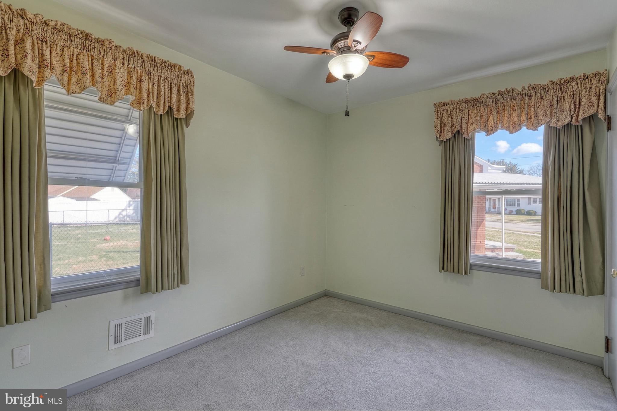 30 Lincoln Drive Hanover, PA 17331 - Photo 36 of 74