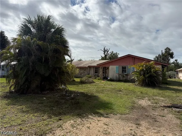 $243,000 | 3677 Tangerine Drive, St. James City, FL 33956
