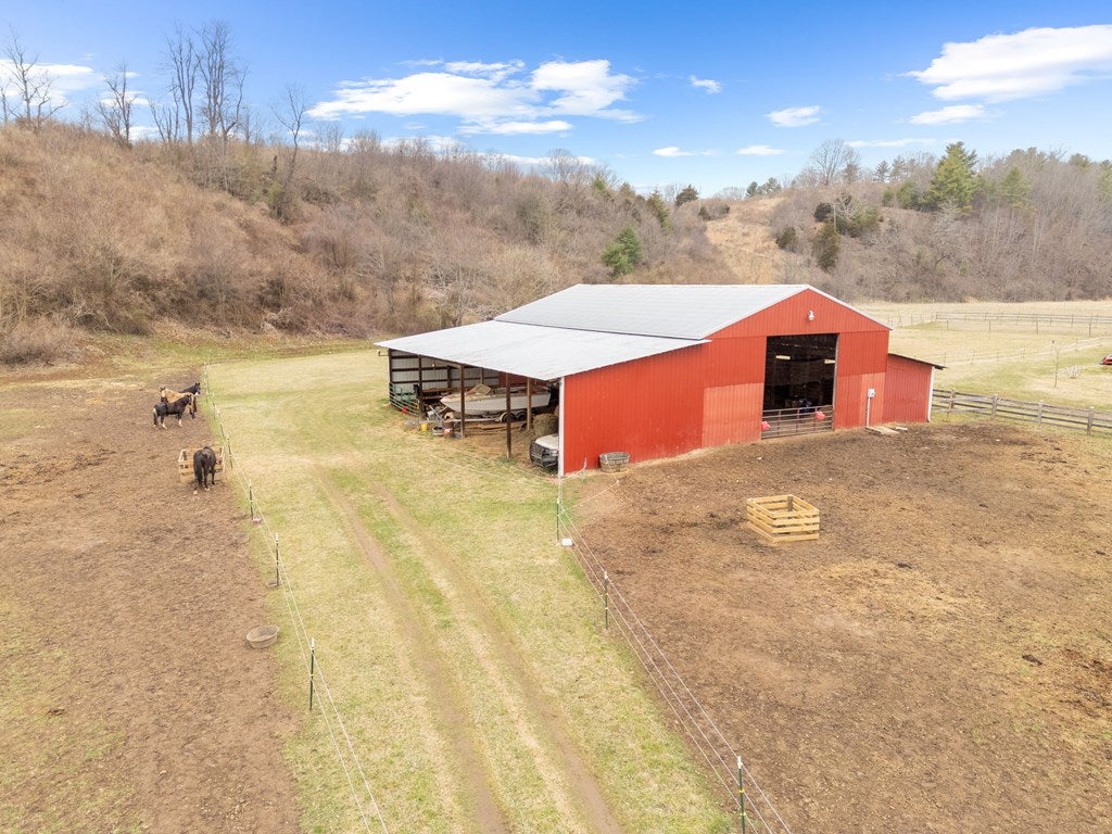 261 Millers Creek Road Max Meadows, VA 24360 - Photo 6 of 75 Gallery Image 6