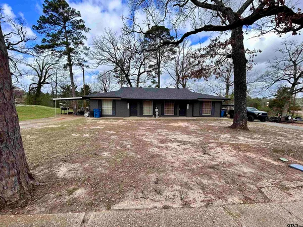 $225,000 | 401 South Sun Camp Road, White Oak, TX 75693