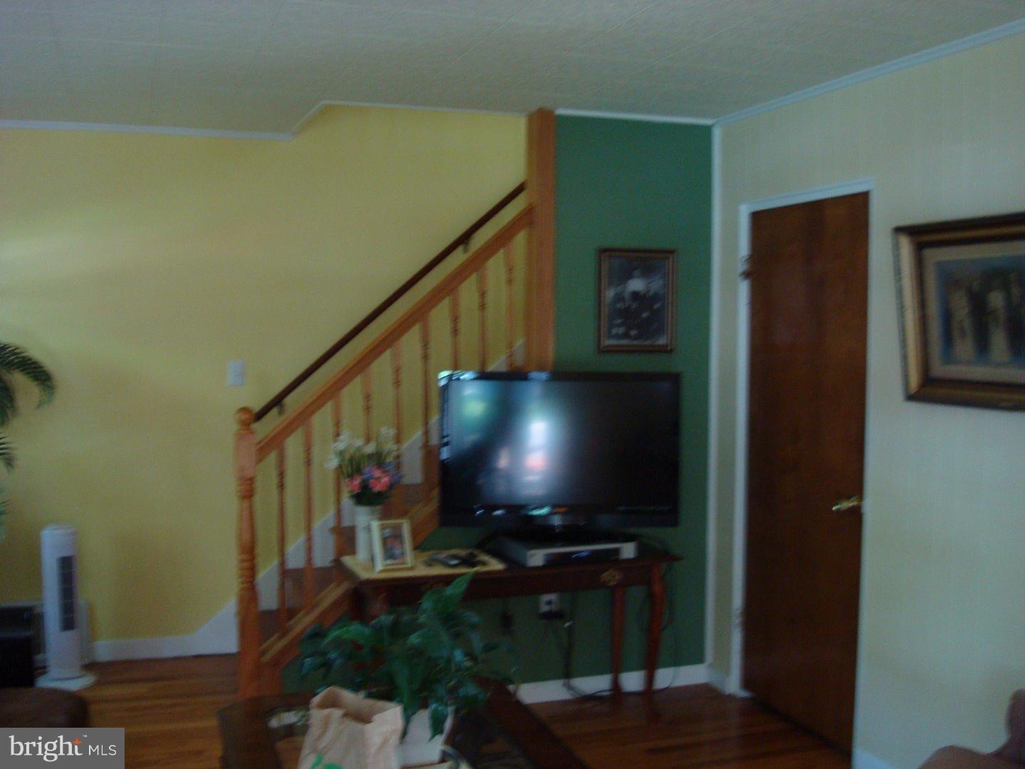 405 Sycamore Road West Reading, PA 19611 - Photo 7 of 11