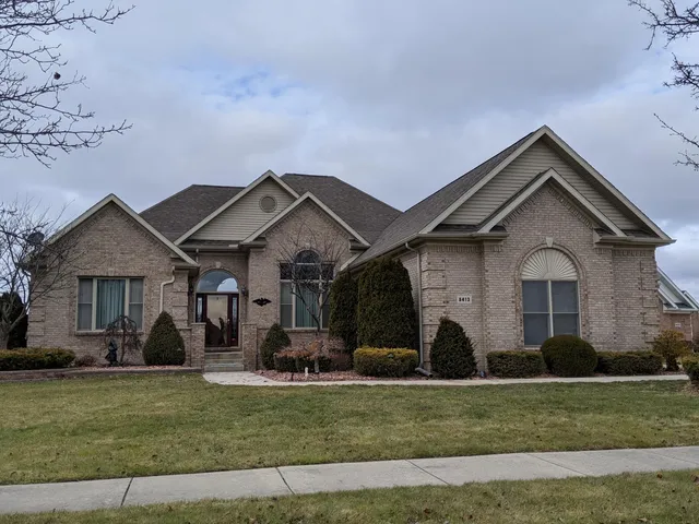 $600,000 | 8187 Hunters Ridge Drive, Newport, MI 48166