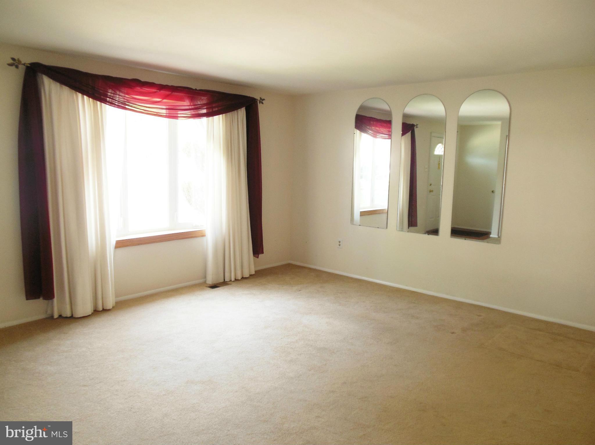 8611 Cottington Road Baltimore, MD 21236 - Photo 5 of 30 View