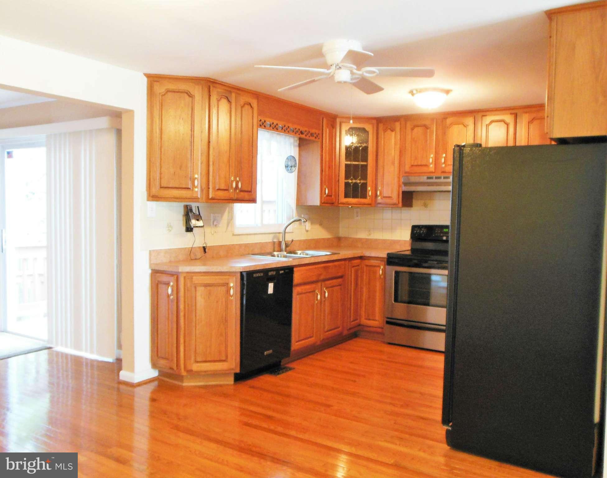 8611 Cottington Road Baltimore, MD 21236 - Photo 6 of 30 View