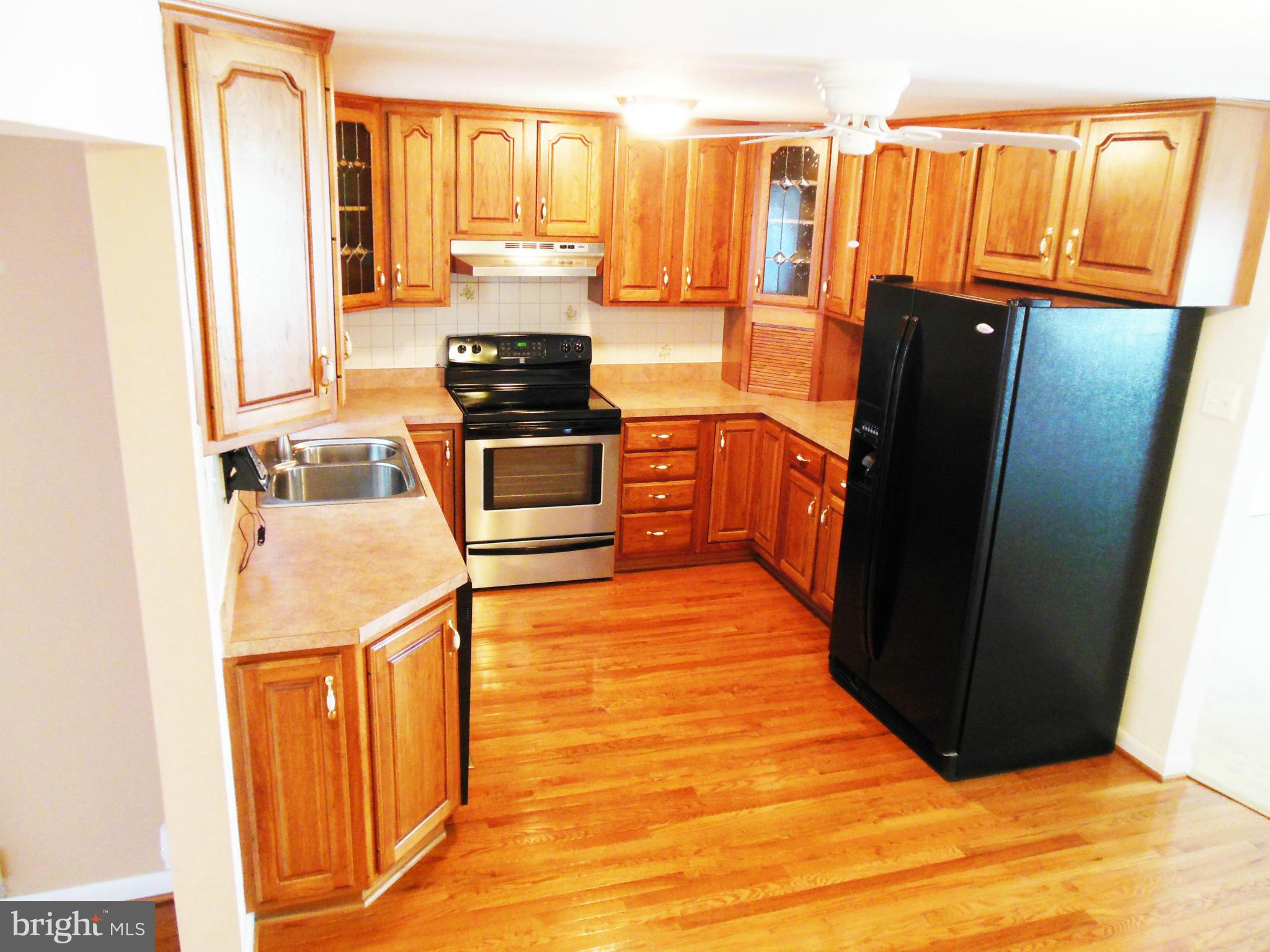 8611 Cottington Road Baltimore, MD 21236 - Photo 8 of 30 View