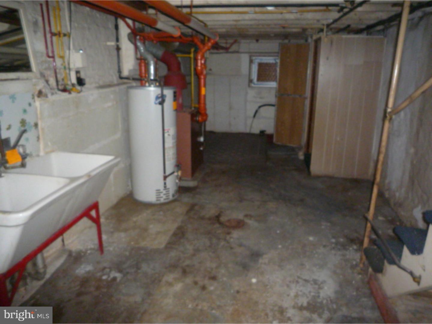 561 Perry Street Reading, PA 19601 - Photo 13 of 16 Gallery Image 13