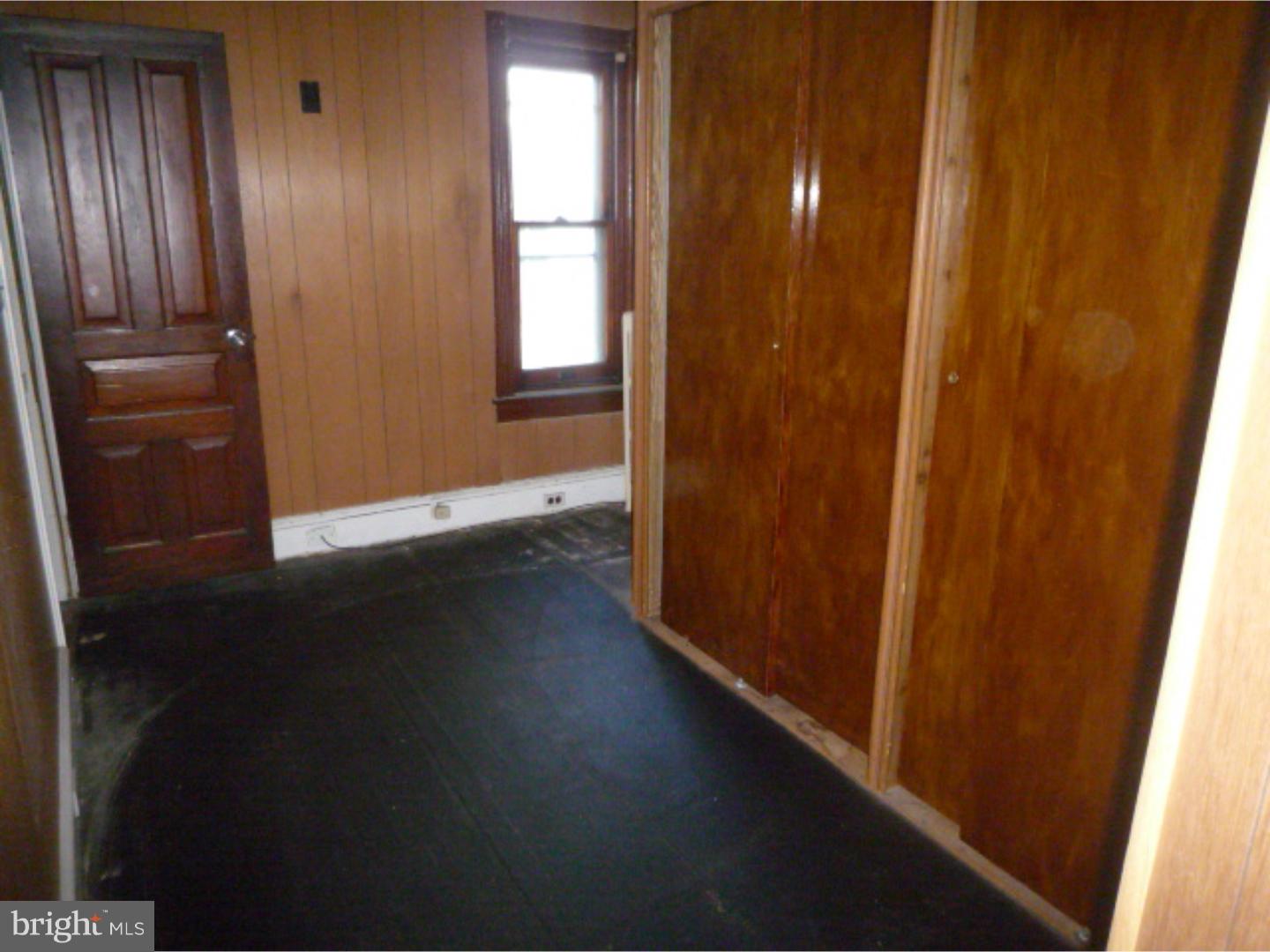 561 Perry Street Reading, PA 19601 - Photo 8 of 16 Gallery Image 8