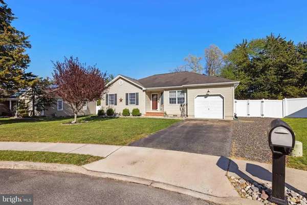 $449,000 | 7 Sandy Court, Tuckerton, NJ 08087