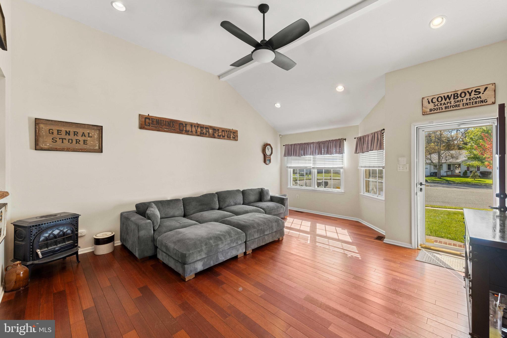 7 Sandy Court Tuckerton, NJ 08087 - Photo 4 of 40