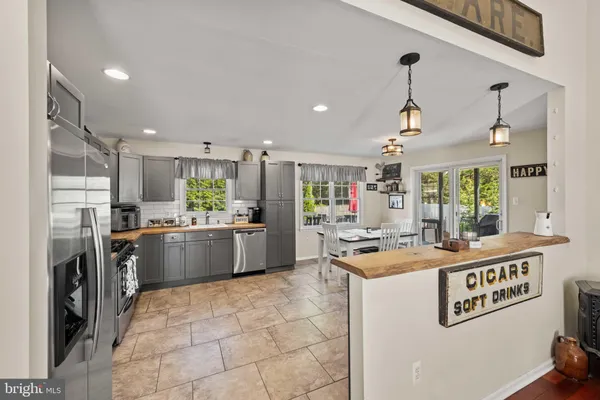 $449,000 | 7 Sandy Court, Tuckerton, NJ 08087