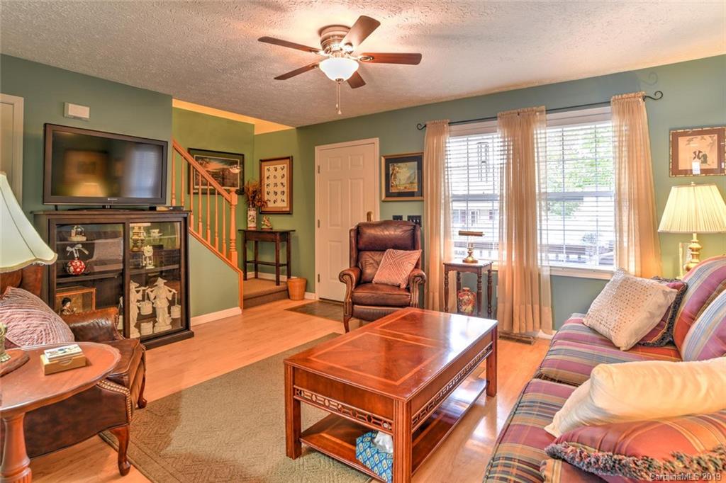 311 Tanbridge Road Swannanoa, NC 28778 - Photo 18 of 31 Gallery Image 18