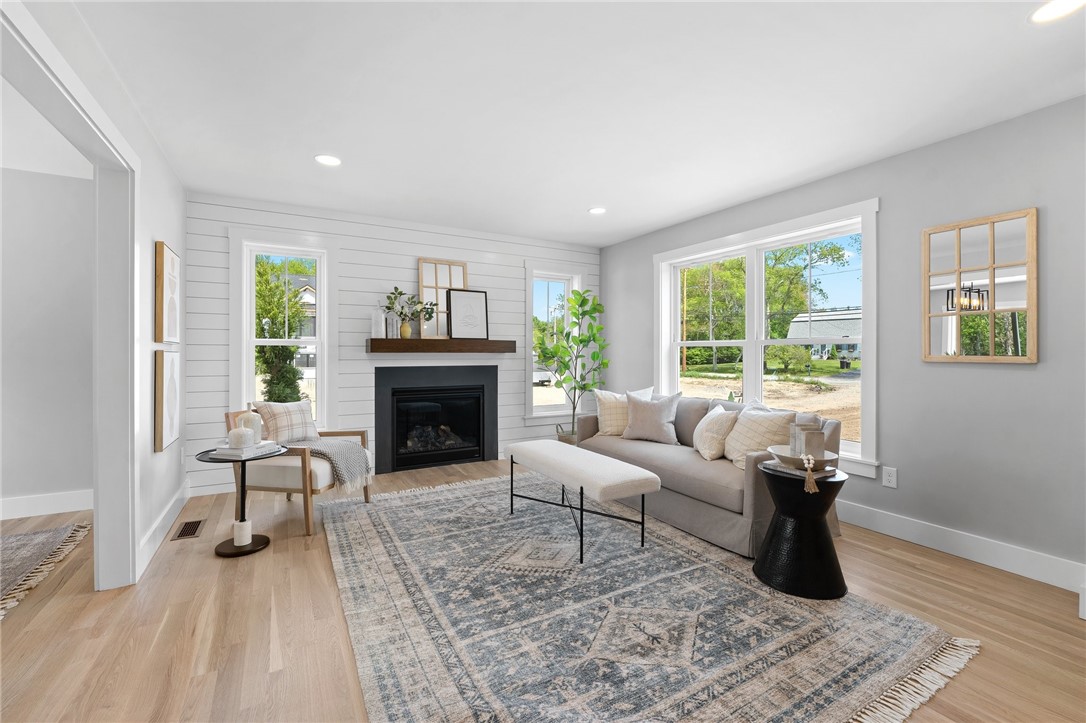 489 Curtis Corner Road South Kingstown, RI 02879 - Photo 3 of 34 Gallery Image 3