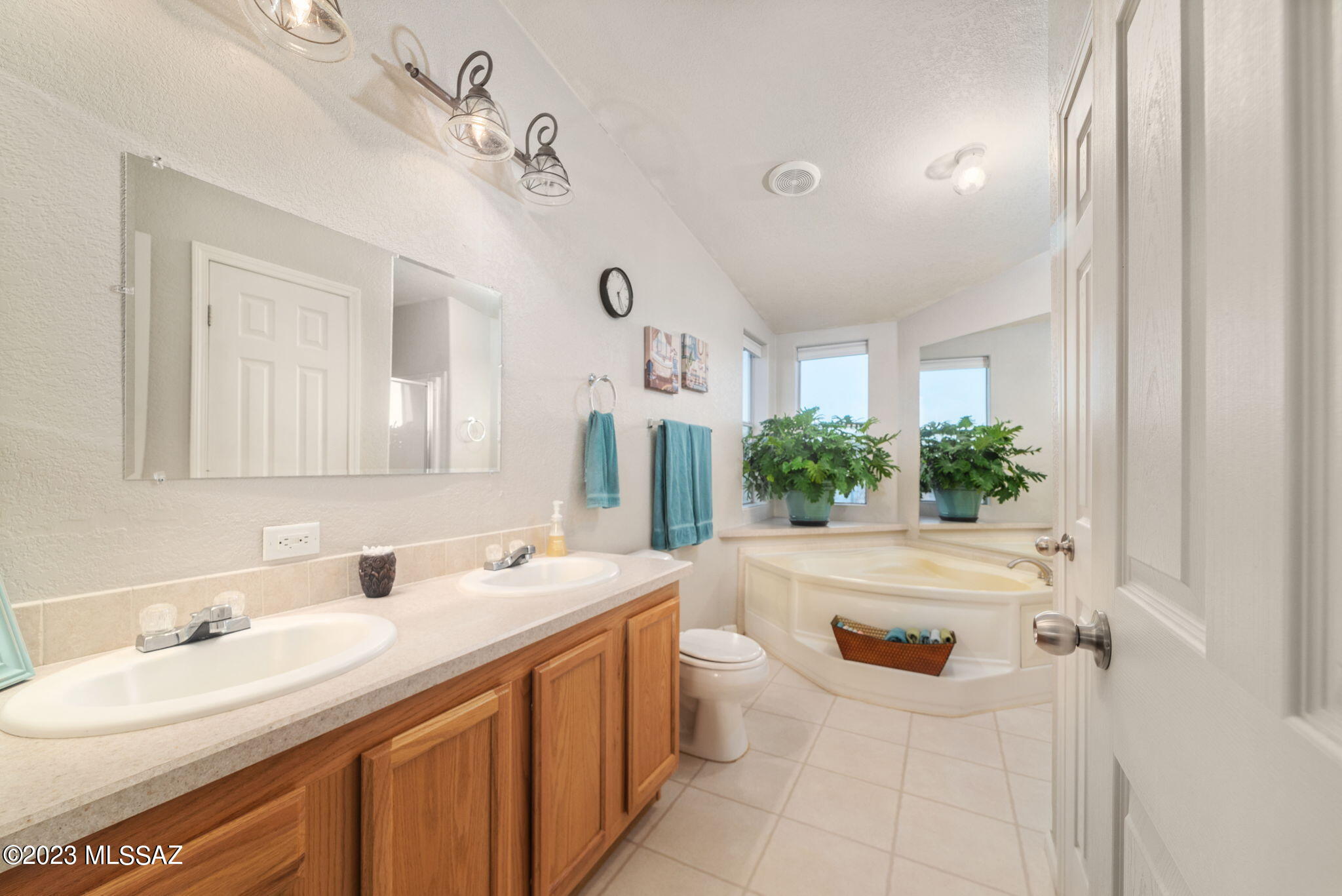 9067 Ghost Ranch Road Marana, AZ 85653 - Photo 31 of 49 Gallery Image 31
