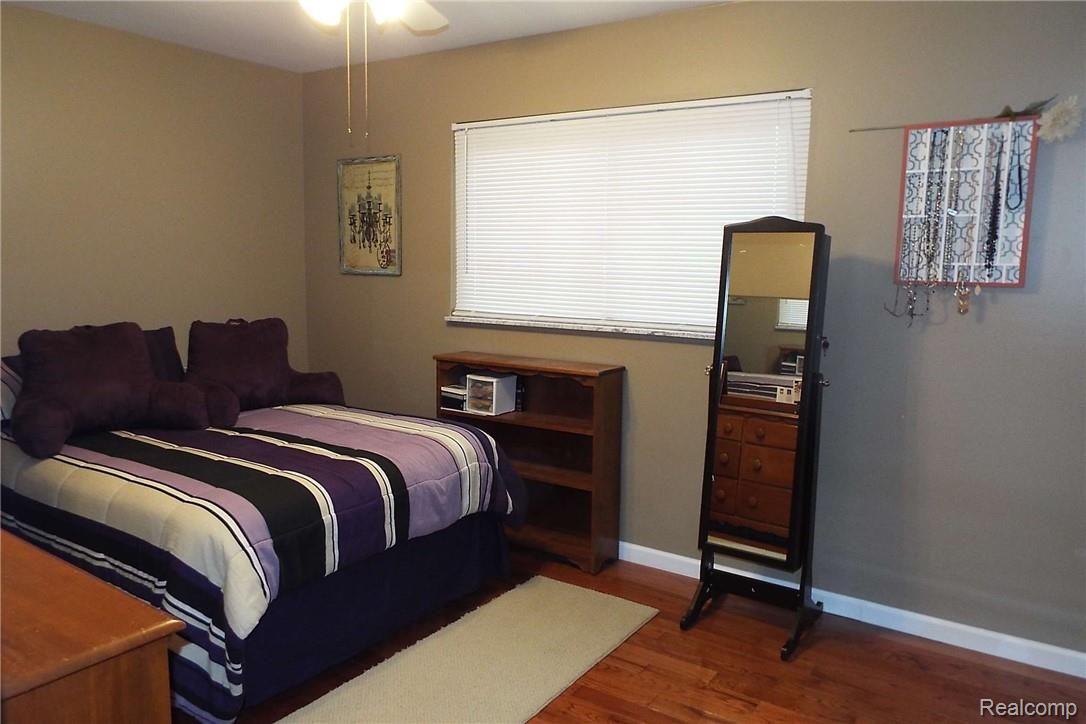 16600 Faulman Road Clinton Township, MI 48035 - Photo 19 of 32 20spare room 1.JPG