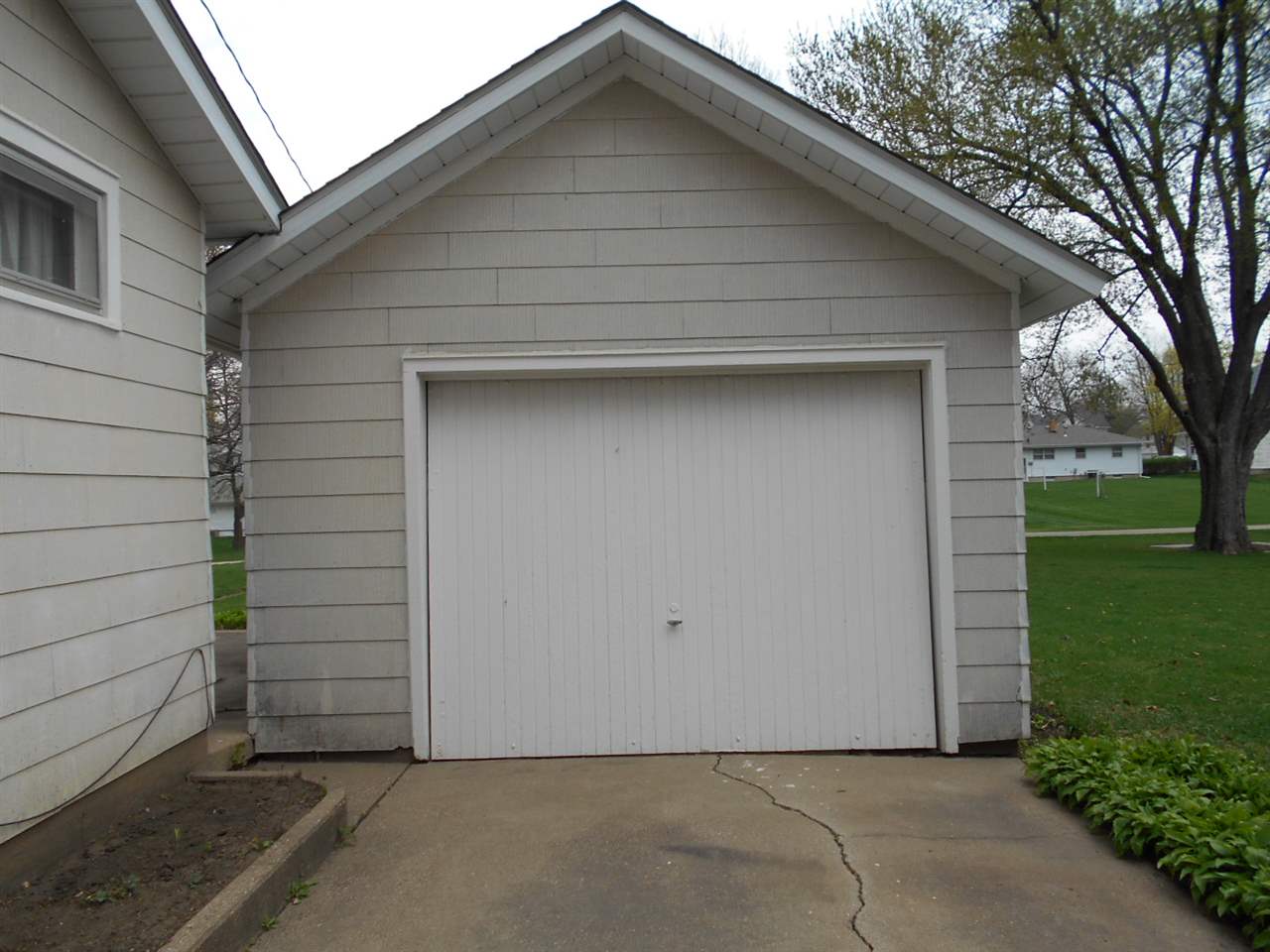 309 3rd Clarence, IA 52216 - Photo 4 of 13 Gallery Image 4