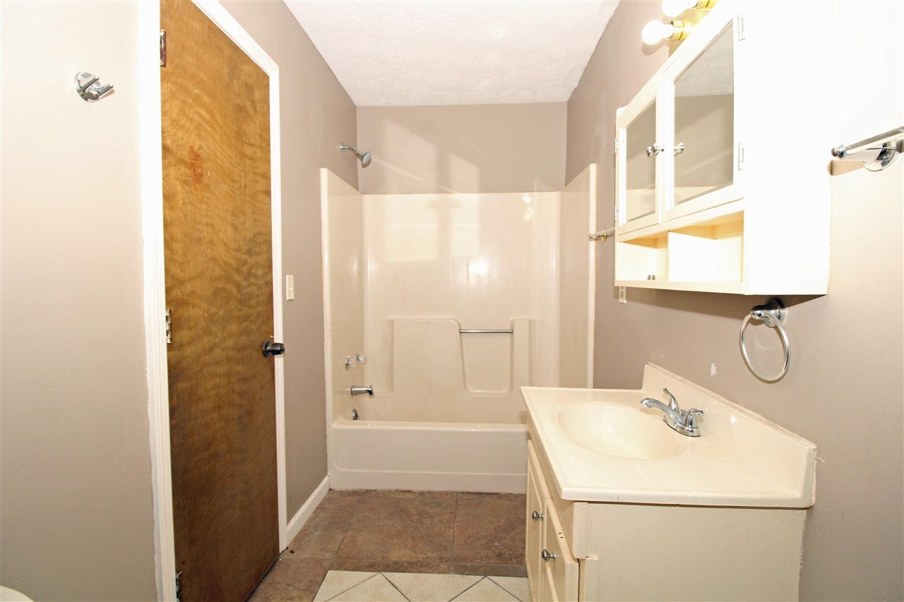 4979 Hinchman Bend Road Salt Rock, WV 25559 - Photo 9 of 10 Gallery Image 9