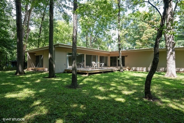 103 Crabtree Road East Dundee, IL 60118 - Photo 40 of 50 front view of house with a yard