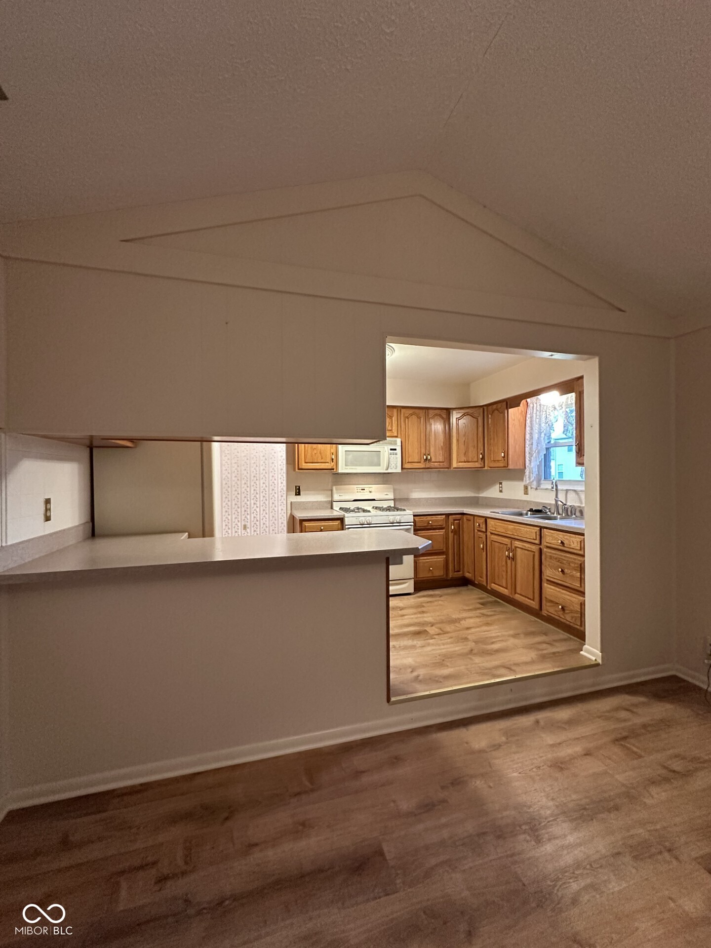 2431 Fisher Road Indianapolis, IN 46239 - Photo 11 of 36 Gallery Image 11