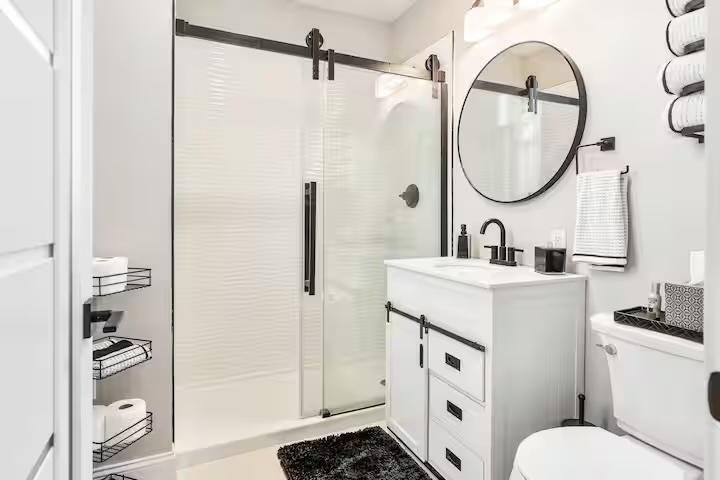 802 East Grove Street Bloomington, IL 61701 - Photo 13 of 39