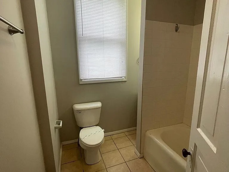 802 East Grove Street Bloomington, IL 61701 - Photo 29 of 39