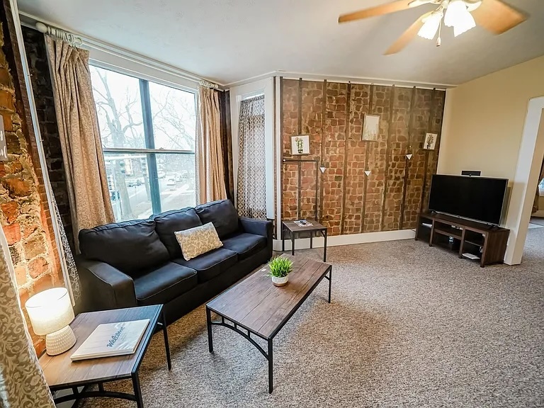 802 East Grove Street Bloomington, IL 61701 - Photo 34 of 39