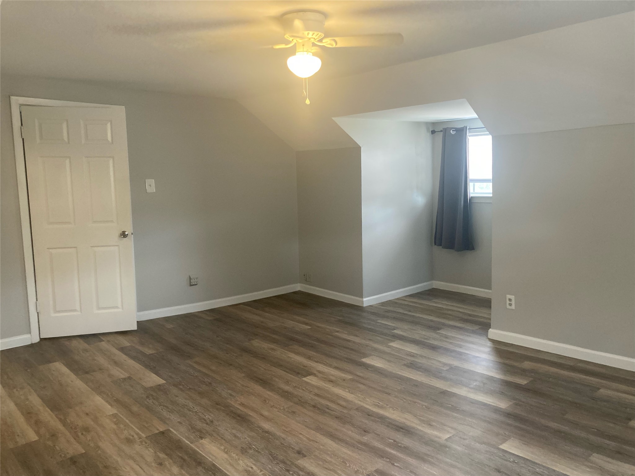 415 Cole Street Webster, TX 77598 - Photo 7 of 16