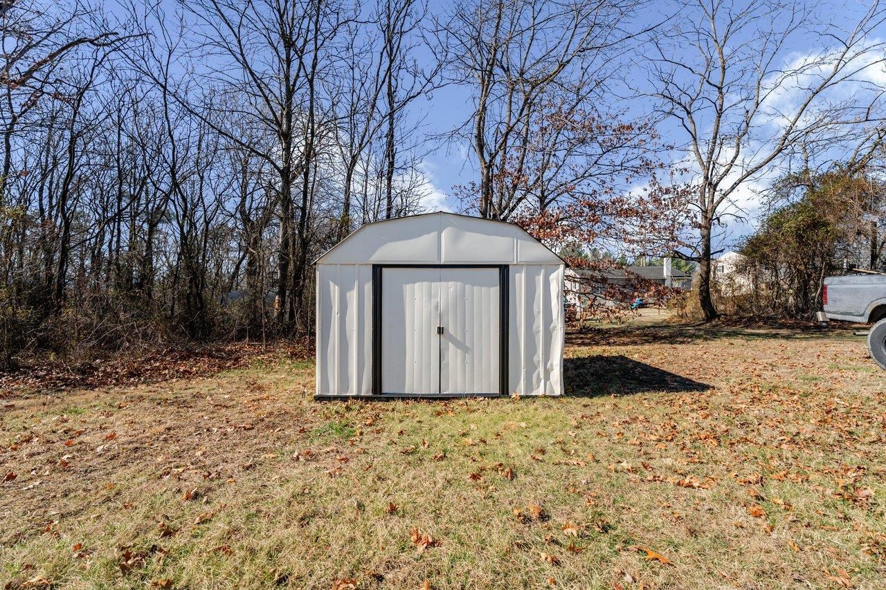 817 10th Street Shenandoah, VA 22849 - Photo 28 of 35