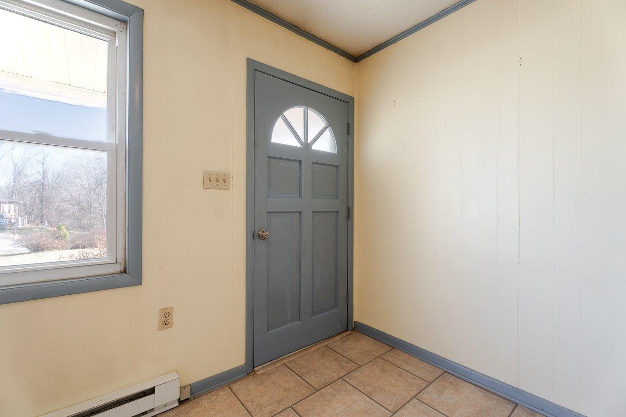 817 10th Street Shenandoah, VA 22849 - Photo 4 of 35