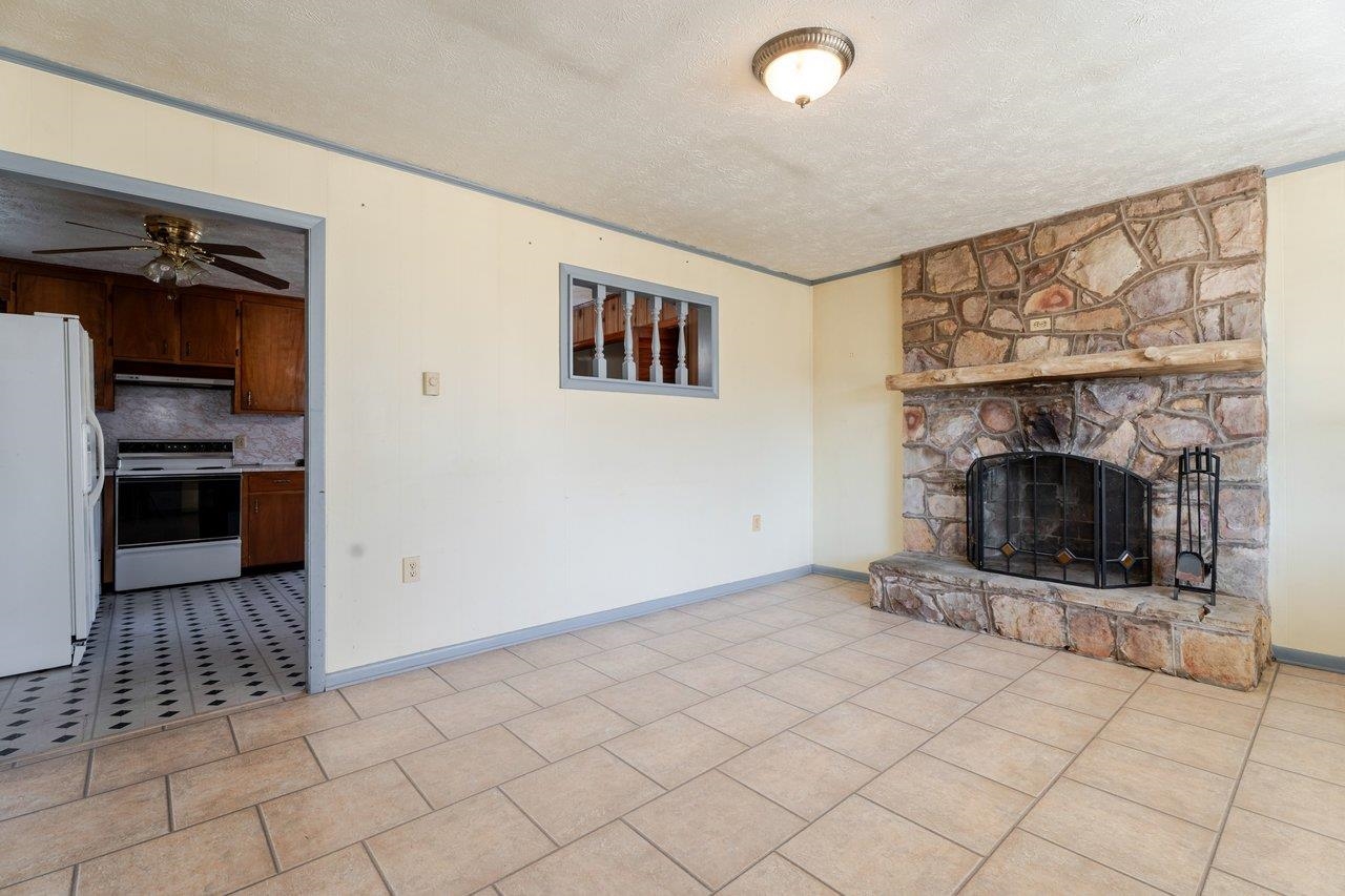 817 10th Street Shenandoah, VA 22849 - Photo 5 of 35