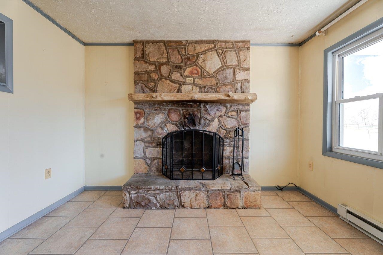 817 10th Street Shenandoah, VA 22849 - Photo 9 of 35