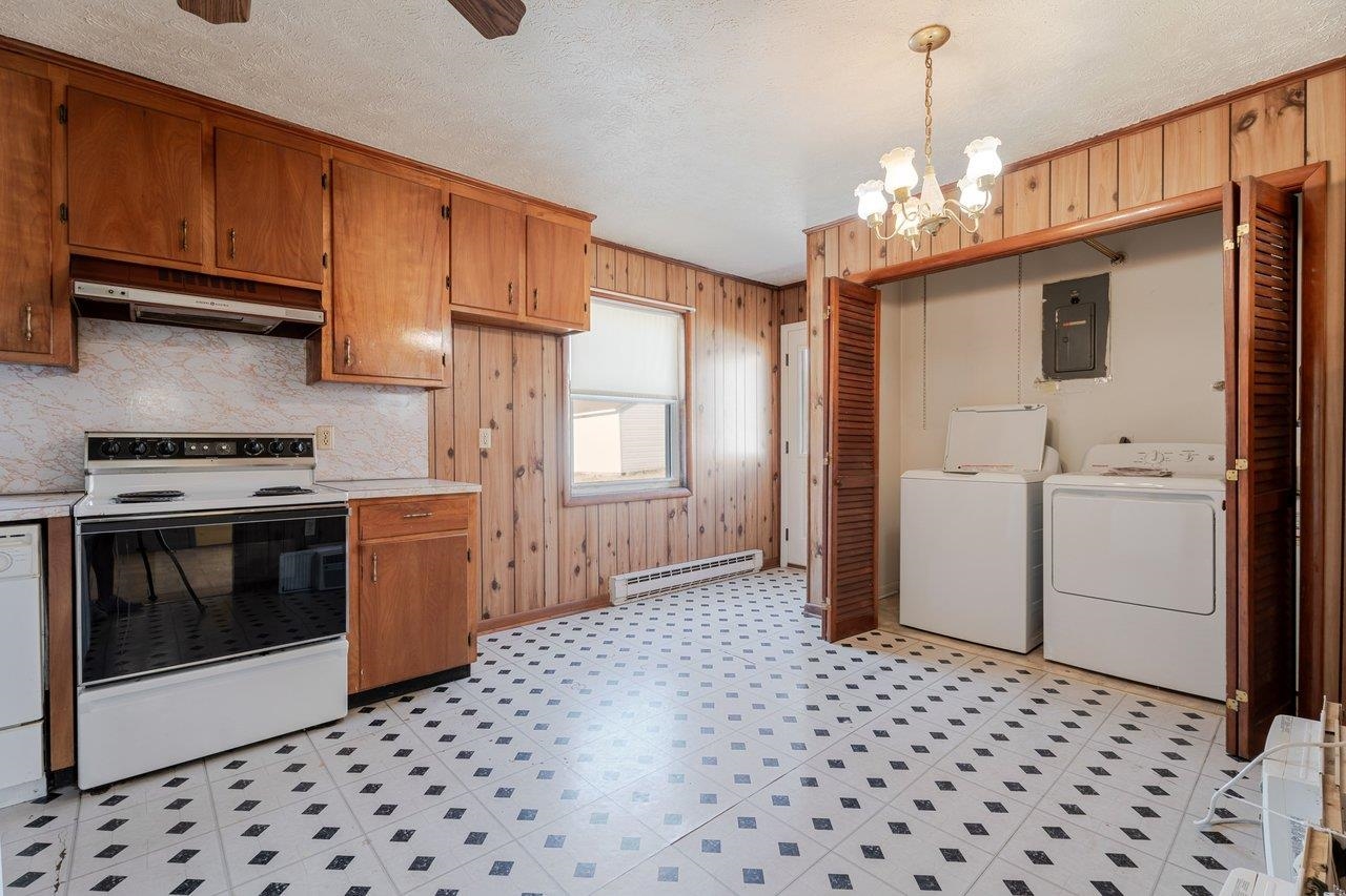817 10th Street Shenandoah, VA 22849 - Photo 10 of 35