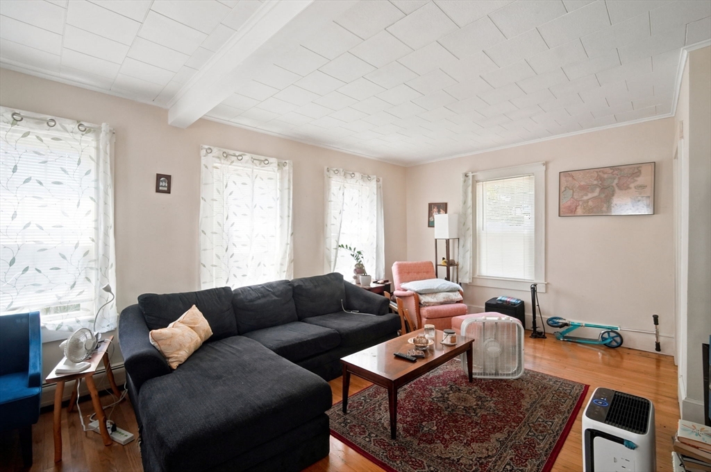 33-37 Cottage Street Amherst, MA 01002 - Photo 4 of 37