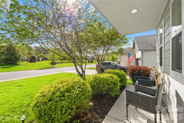 $399,900 | 264 Flat Rock Drive, Denver, NC 28037