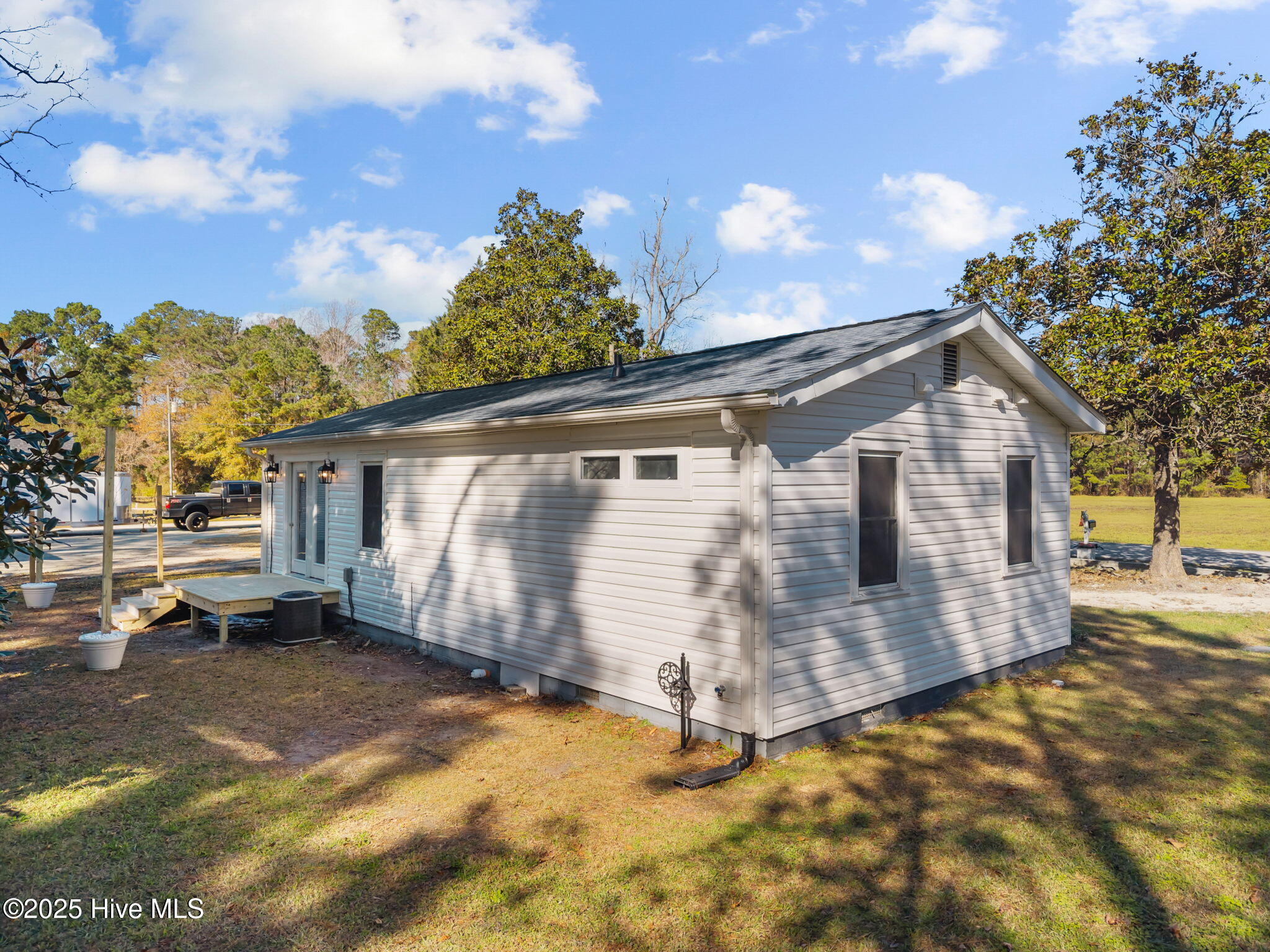138 Briarneck Road Jacksonville, NC 28540 - Photo 30 of 38 32-web-or-mls-138 Briarneck Rd. 64