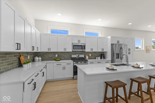 $2,850 | 1405 Deloss Street, Indianapolis, IN 46203