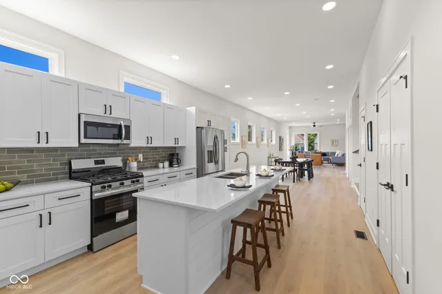 $2,850 | 1405 Deloss Street, Indianapolis, IN 46203