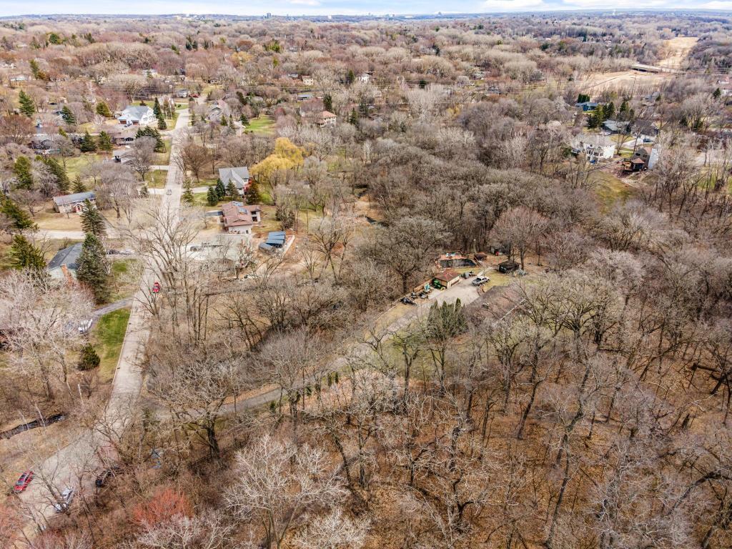 17125 Stodola Road Minnetonka, MN 55345 - Photo 8 of 15