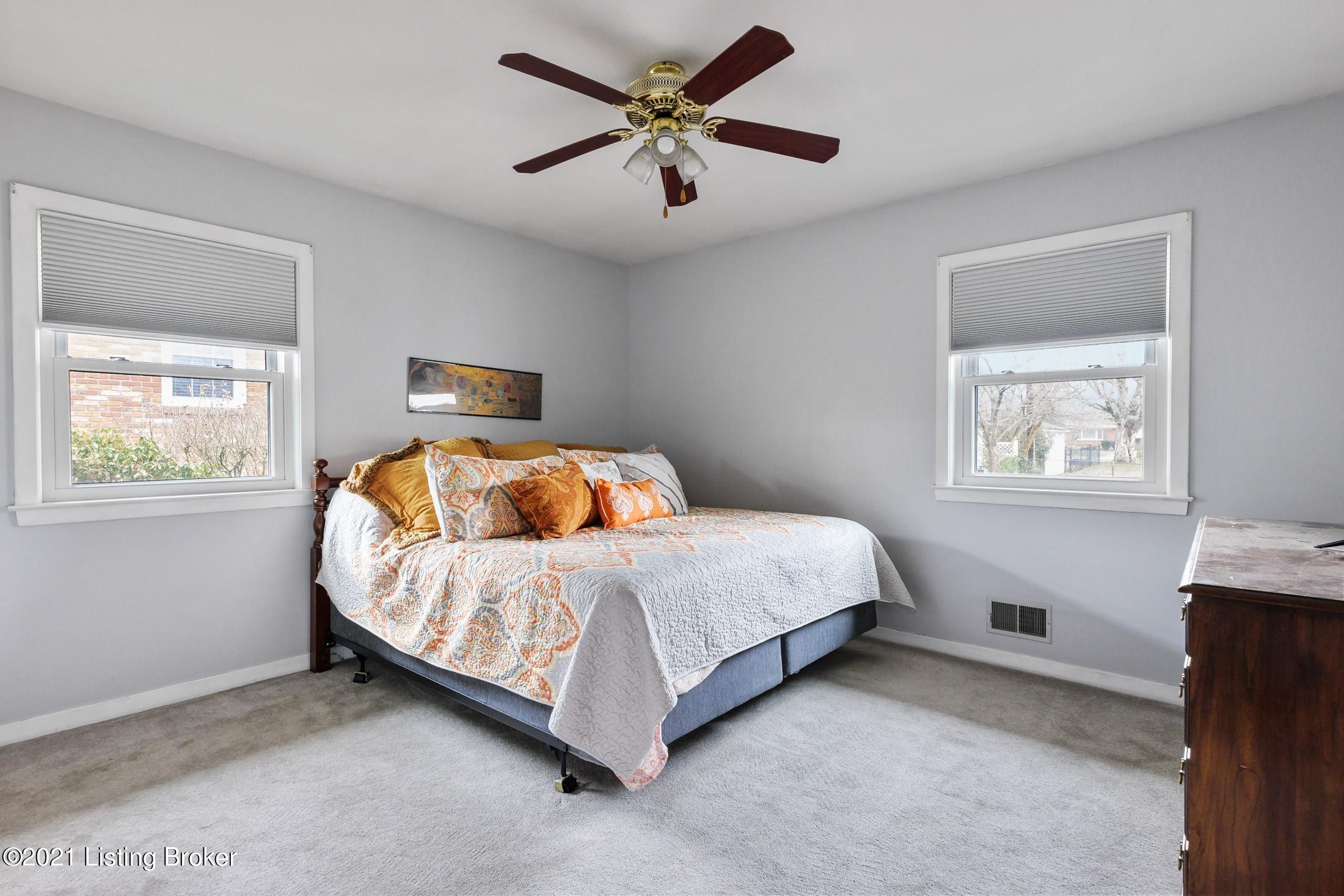 3609 Hanover Road Louisville, KY 40207 - Photo 16 of 27 13