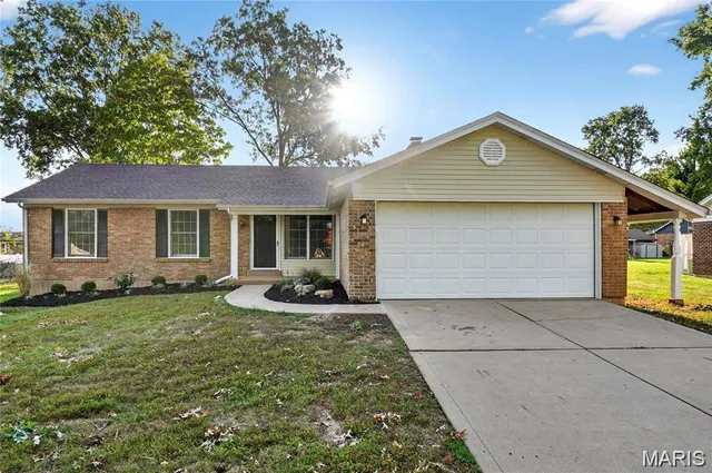 $2,645 | 5812 Chrisbrook Drive, St. Louis, MO 63128